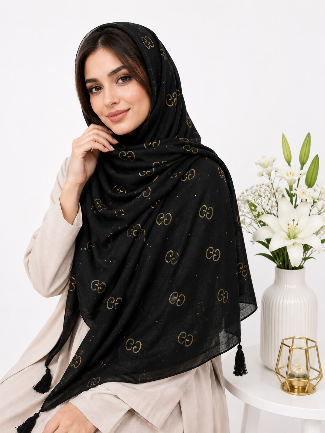 شال نخی طلاکوب منگوله‌دار کد ۰۳۰۱۱۶۲